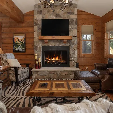19Th Hole Cabin